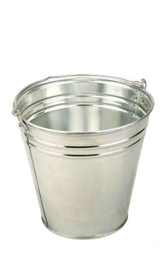 Horganyzott vödör 5L